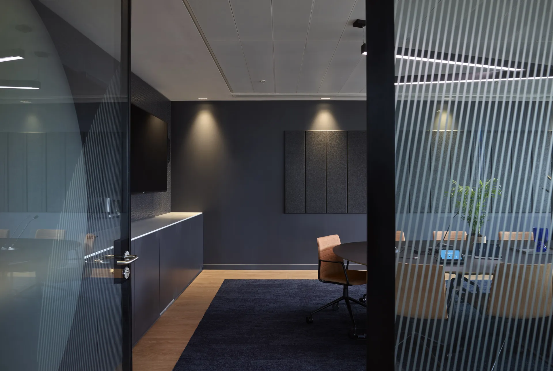Revolution 54 glazed office